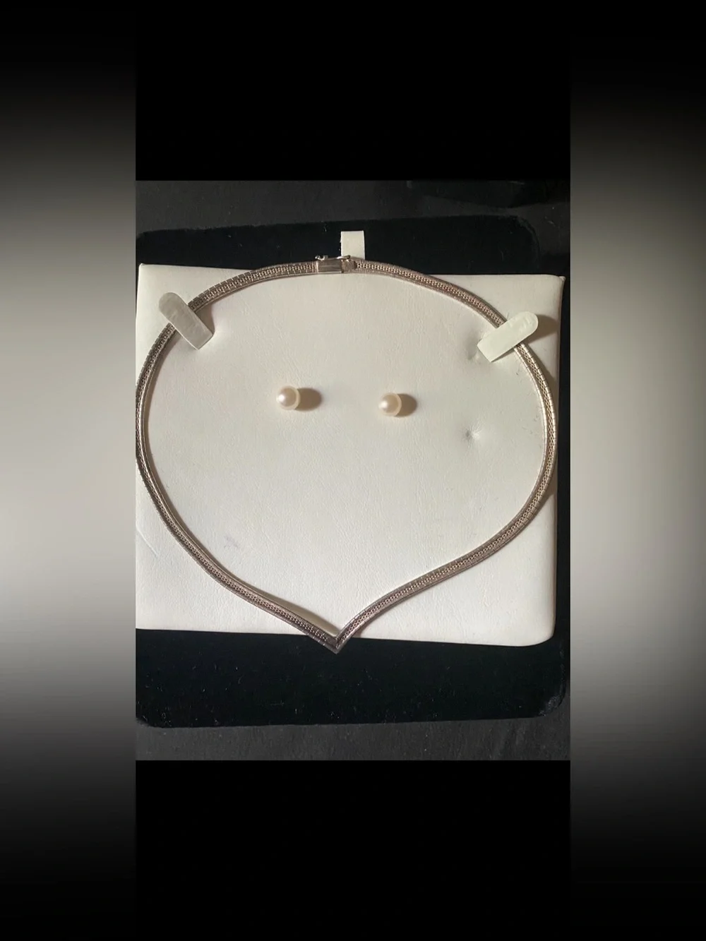 925 Italy Sterling Silver, Textured V-Shaped Necklace 16 inch. Vintage Italian.